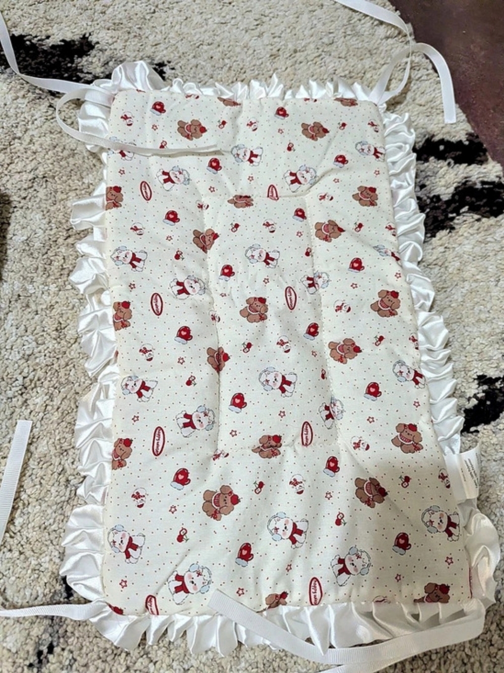 Cat Bed Pad White & Red